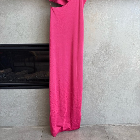 NWOT NBD Titan Gown in Fuchsia Side Cut Out Maxi Dress, Size S - Picture 14 of 16
